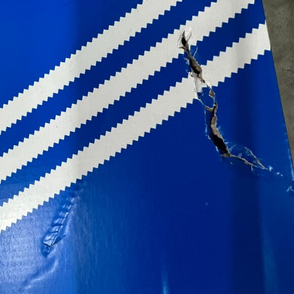 adidas Leopard Print Sneakers with Red Accents - Picture 7 of 7